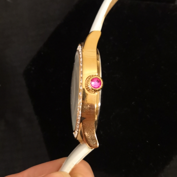 Betsey Johnson Watch - Picture 2 of 8